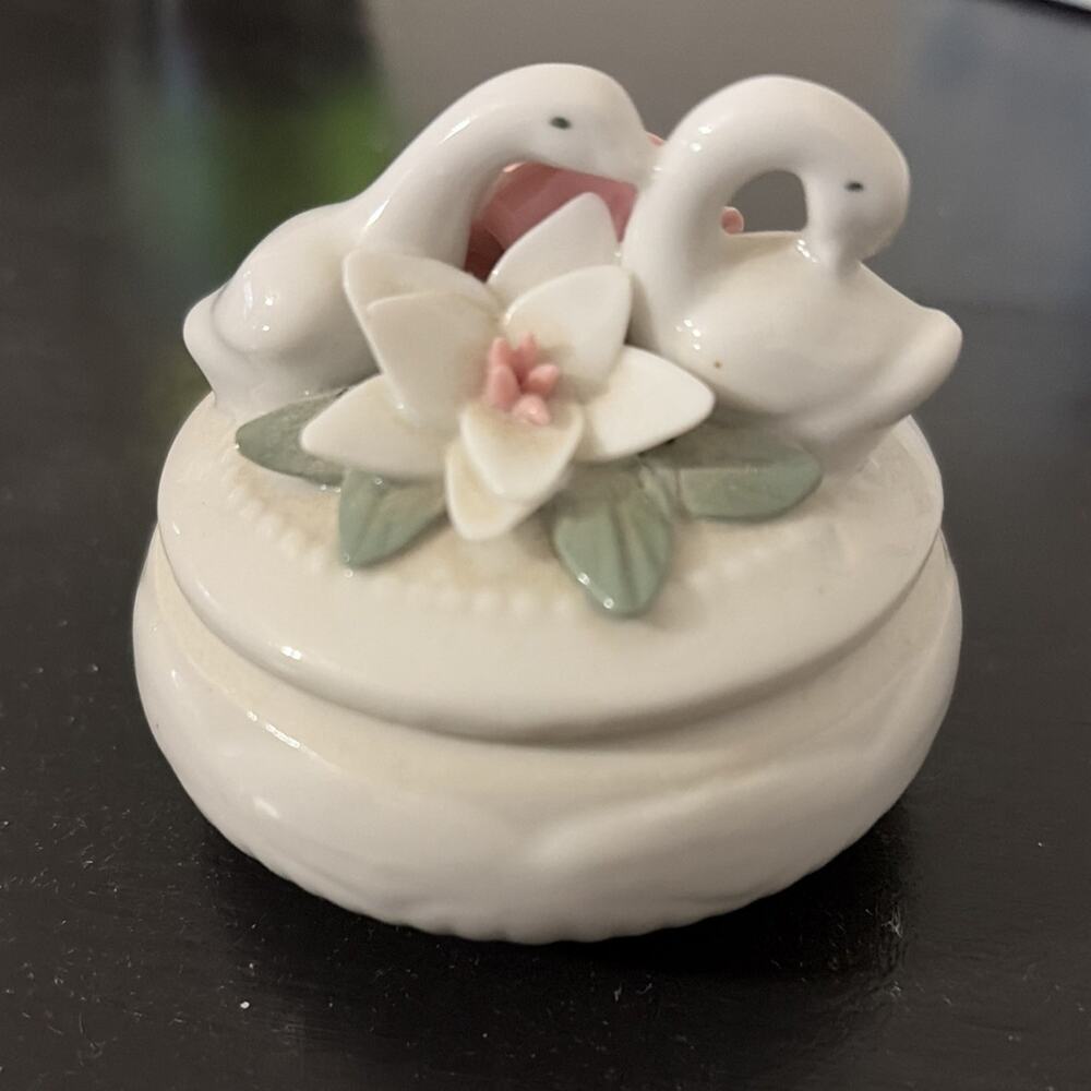 Vintage White Ceramic Trinket Jewelry Box With Flowers and Geese Swans 2.5" Tall